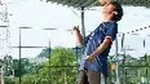 穆古鲁扎迪拜赛意外败北，美国新秀逆袭止步八强